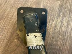 Ford Transit Mk3 2.0 OHC RH Engine Mount Bracket Genuine OEM 6152792 86VB6037BA